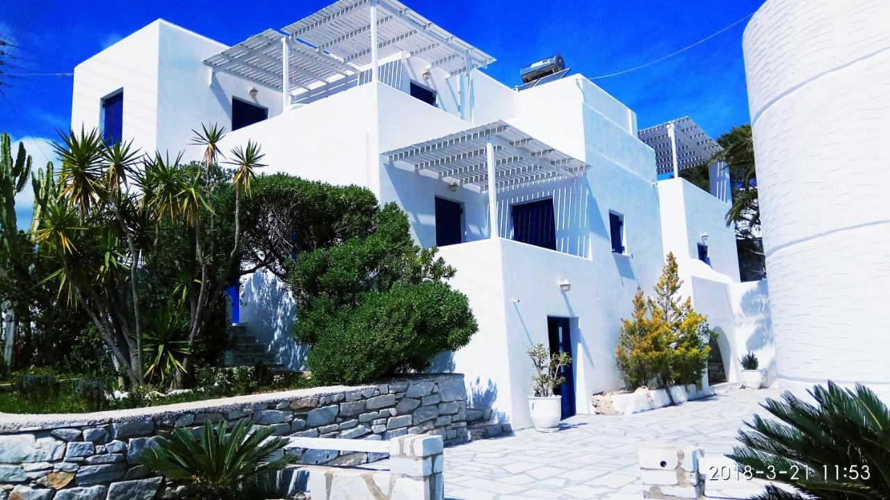 Nicos Studios & Apartments Logaras Eksteriør billede