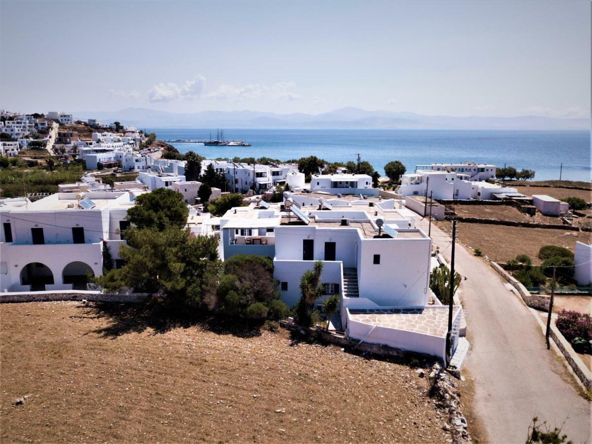 Nicos Studios & Apartments Logaras Eksteriør billede
