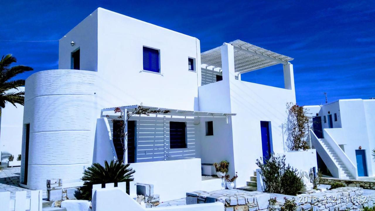 Nicos Studios & Apartments Logaras Eksteriør billede