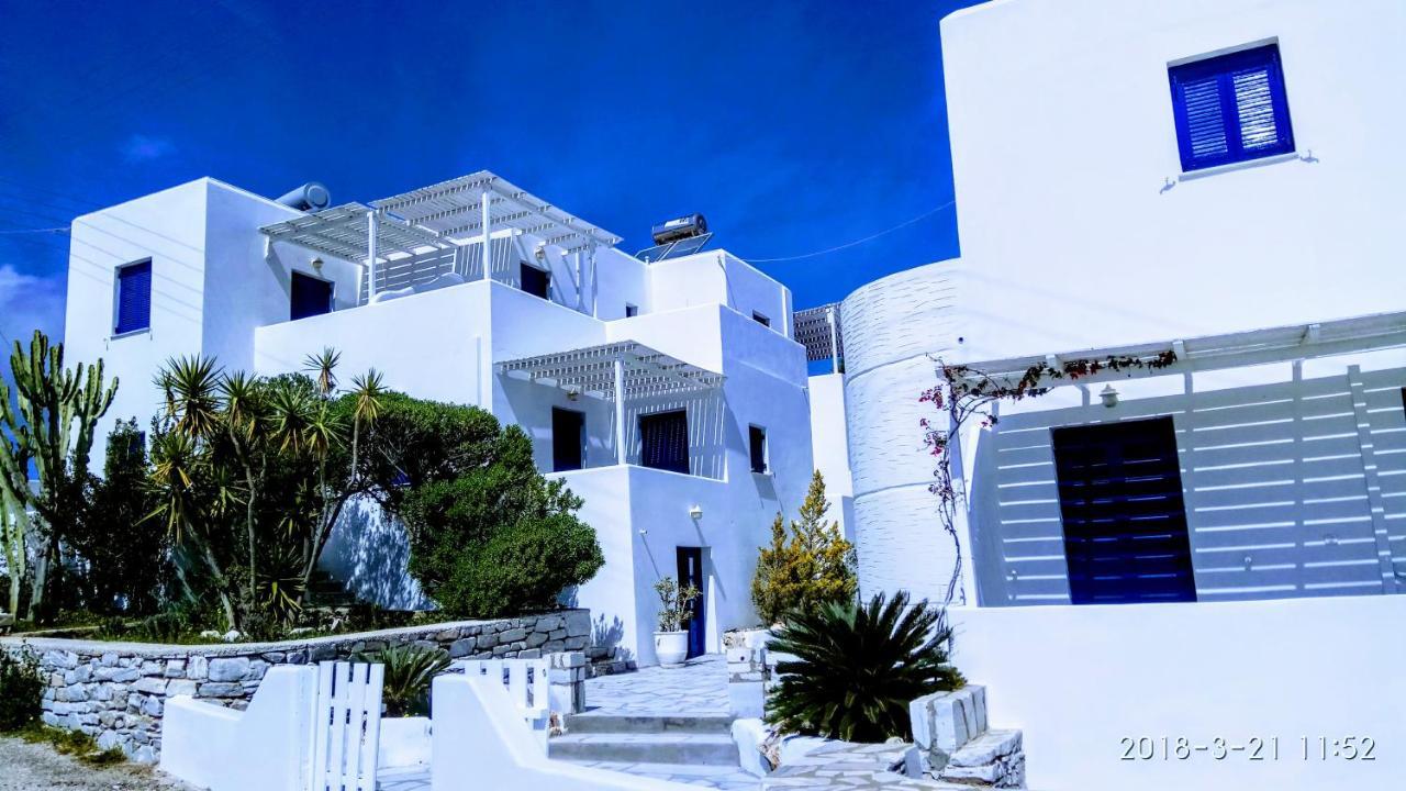 Nicos Studios & Apartments Logaras Eksteriør billede